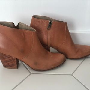 Fortress Of Inca Adriana Coco Ankle Boots, size 8